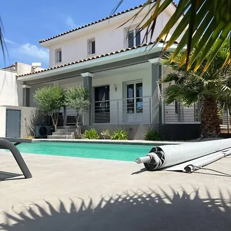 Maison Avec Piscine Chauffee Villa